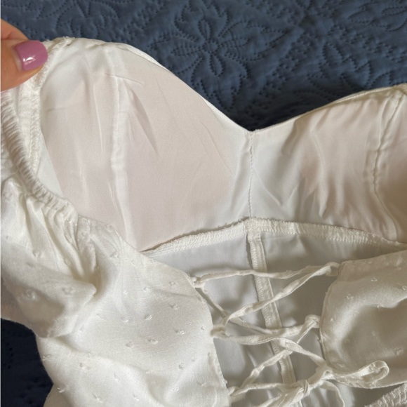 Hollister White Garment - Picture 6 of 9